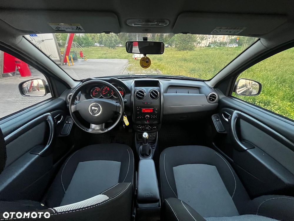 Dacia Duster 1.6 SCe S&S - 9