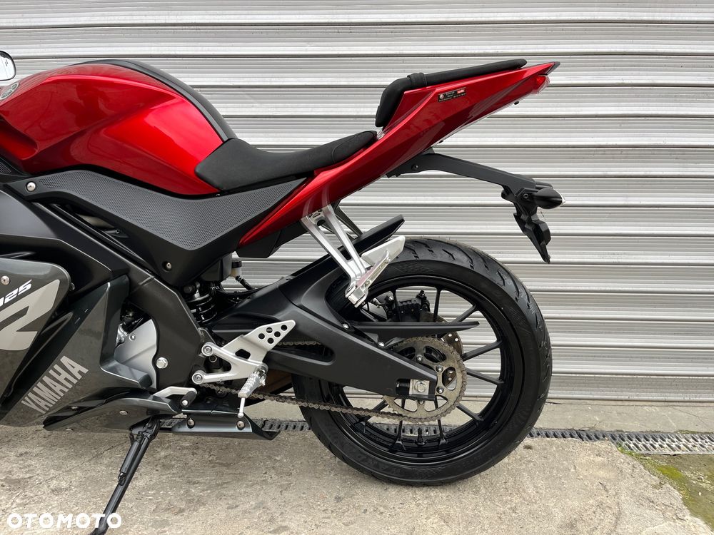 Yamaha YZF - 11
