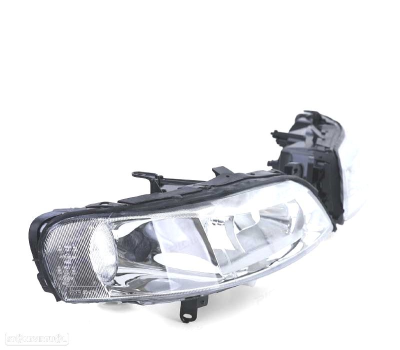 FARÓIS FRONTAIS PARA OPEL VECTRA B 99-02 FUNDO CROMADO - 2