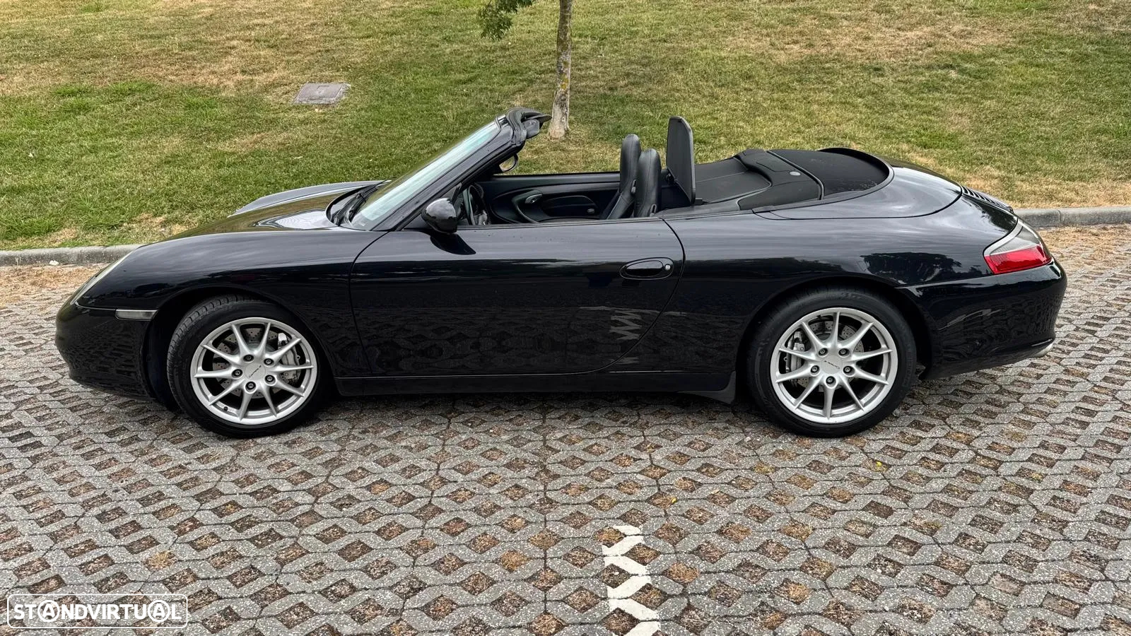 Porsche 911 (996) Carrera 4 - 52