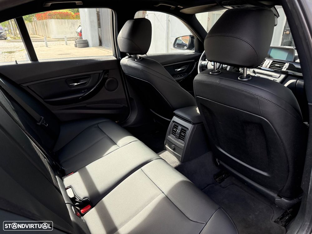 BMW 320 d Aut. M Sport Edition - 16