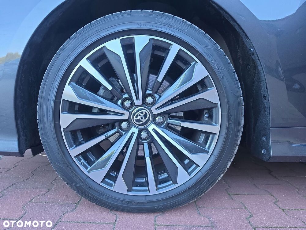 Toyota Corolla 1.8 Hybrid Style - 18