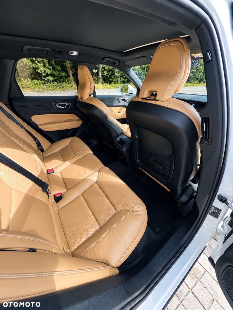 Volvo XC 60 D5 AWD Inscription - 17