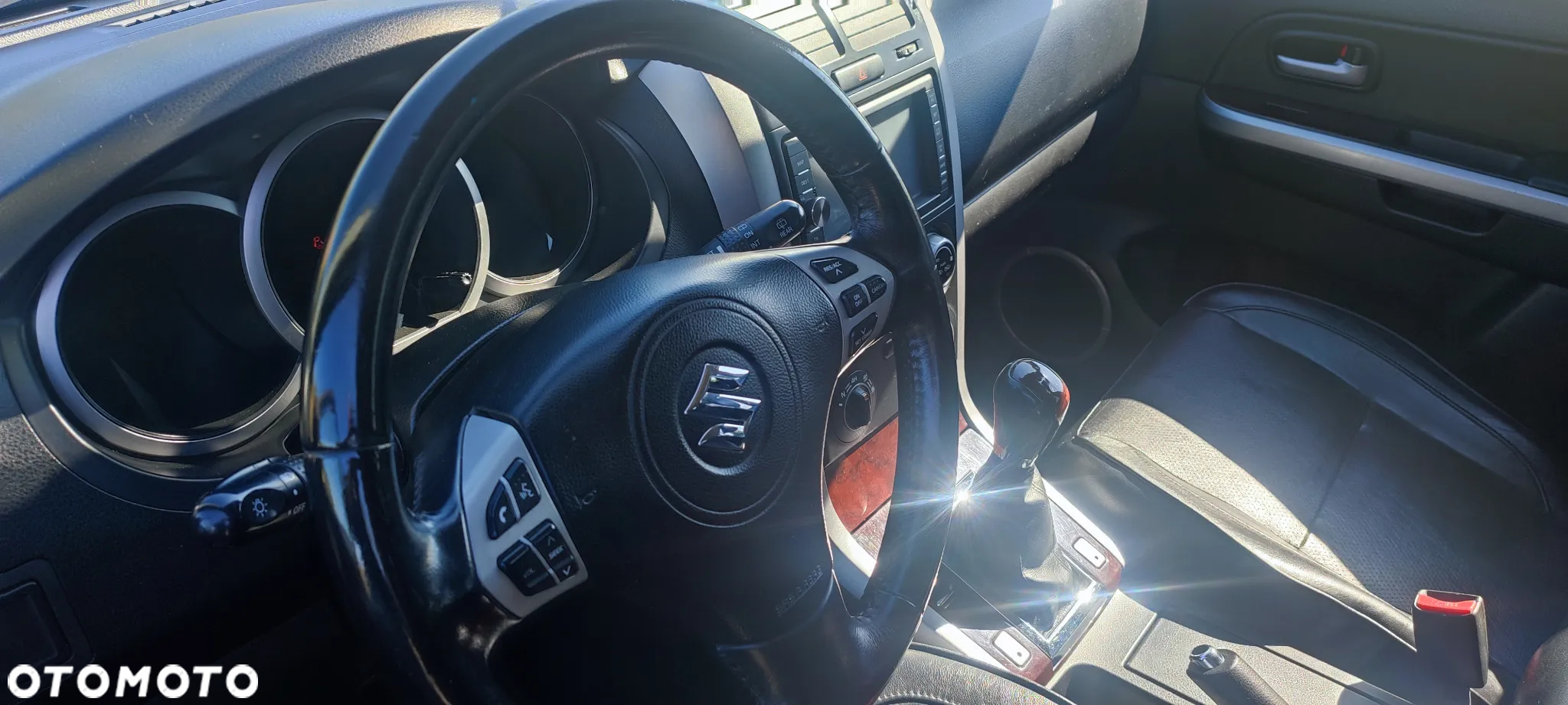 Suzuki Grand Vitara 2.0 De luxe - 13