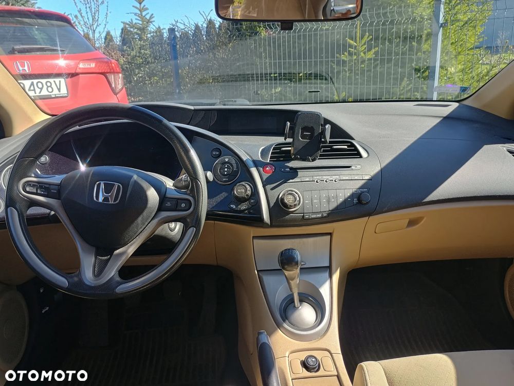 Honda Civic 1.8 Comfort - 2