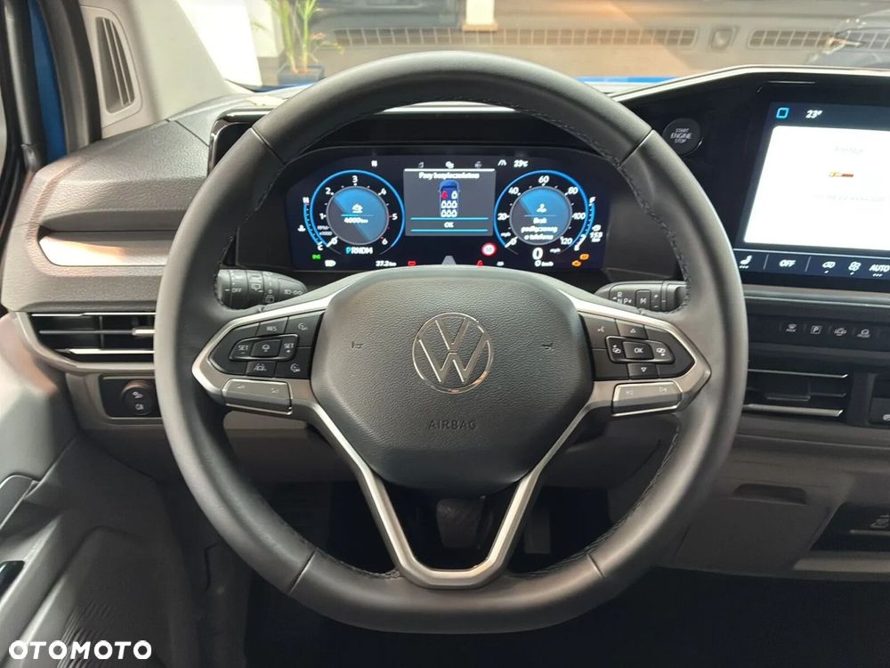 Volkswagen Caravelle - 18