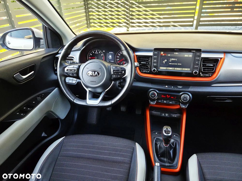 Kia Stonic 1.0 T-GDI 120 Spirit - 17