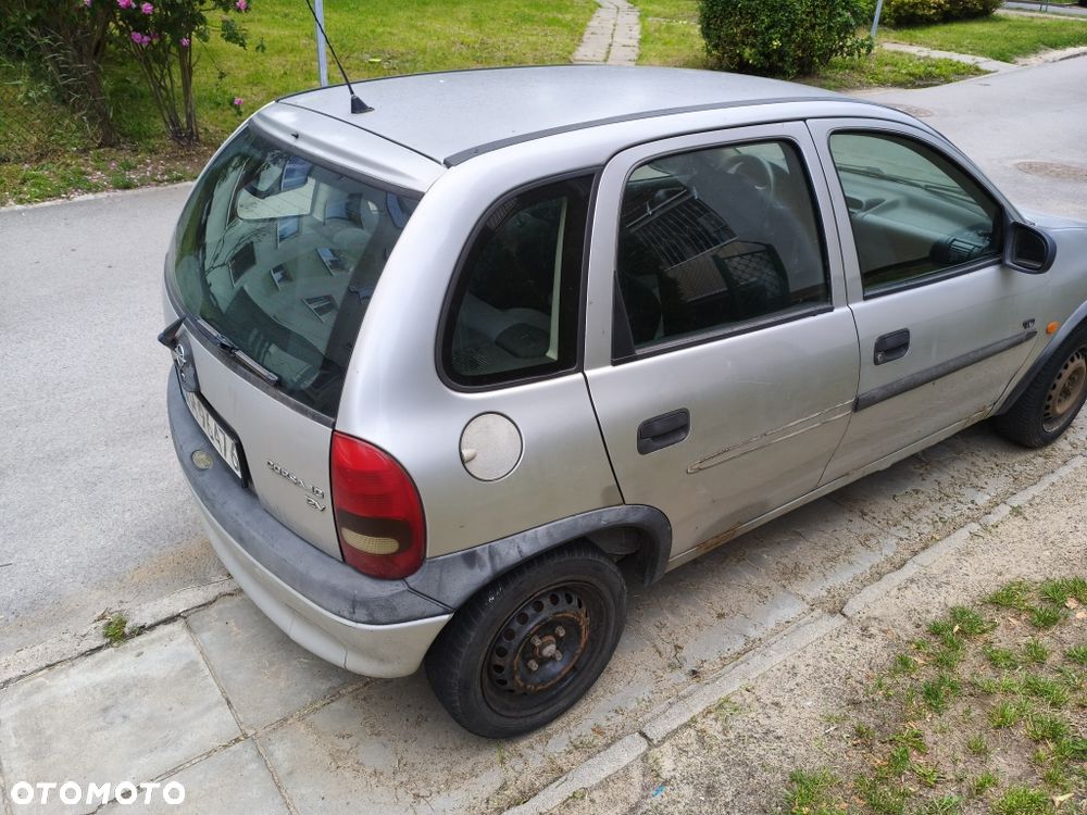 Opel Corsa - 4