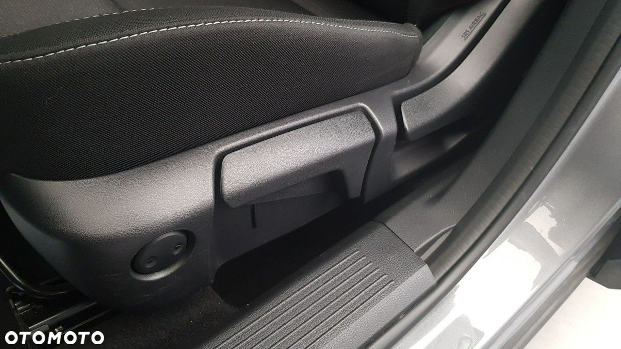 Nissan Qashqai - 25