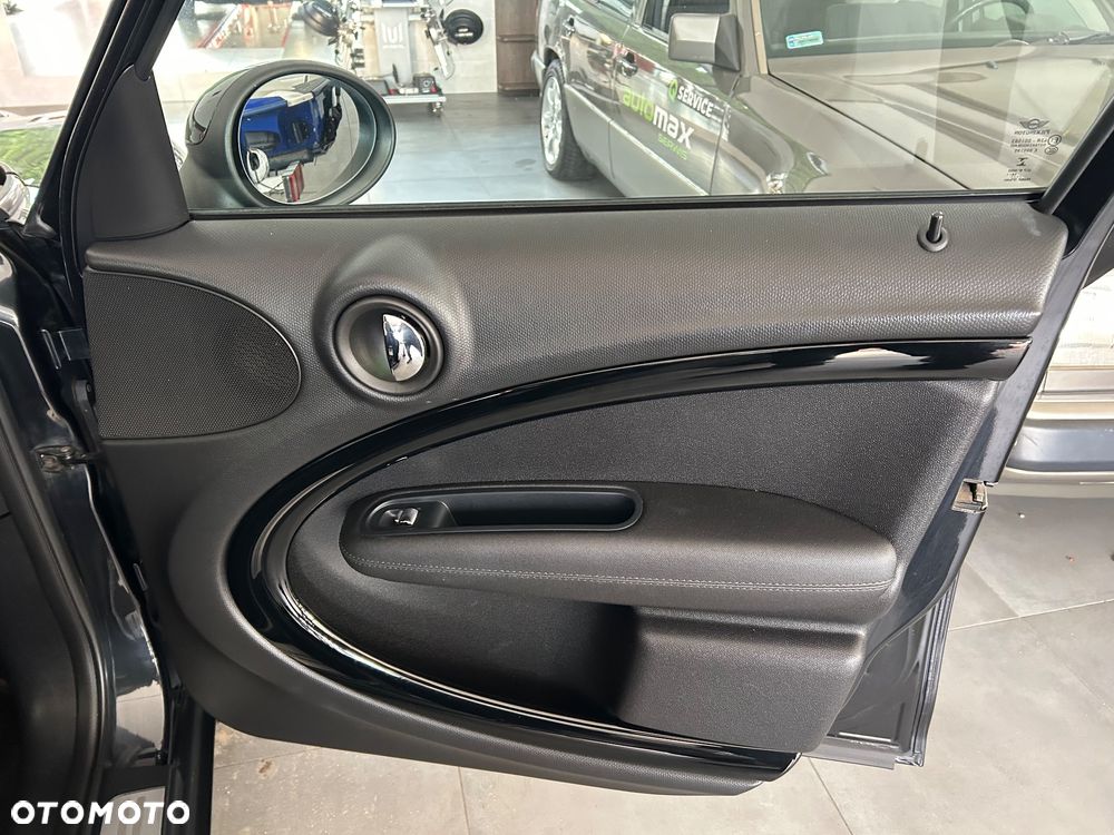 MINI Countryman One D Blackyard - 30