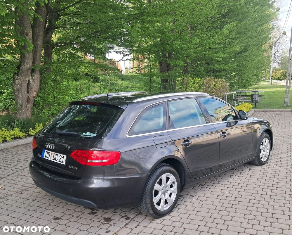 Audi A4 Avant 2.0 TDI DPF Ambition - 6