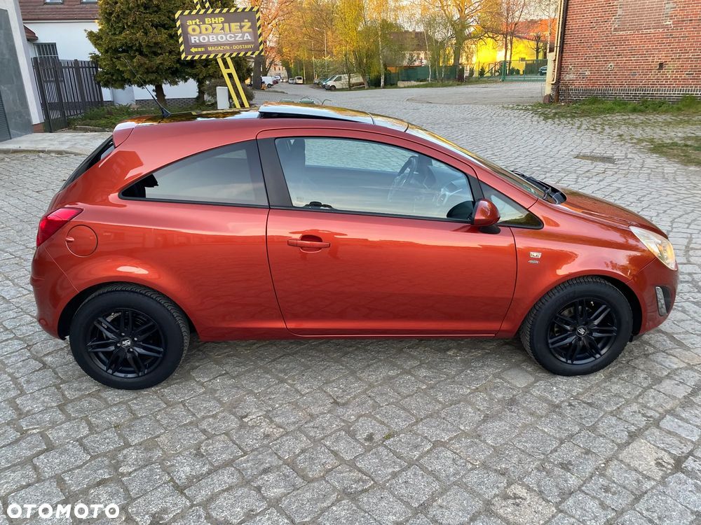 Opel Corsa 1.4 16V Satellite - 7