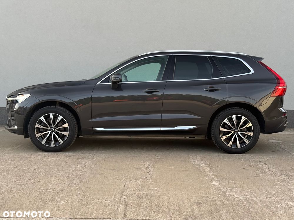 Volvo XC 60 B4 B Plus Bright - 3