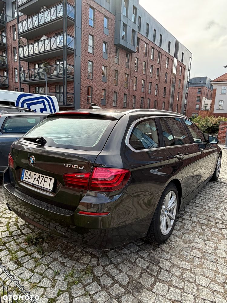 BMW 518D Touring 2016 photo 4