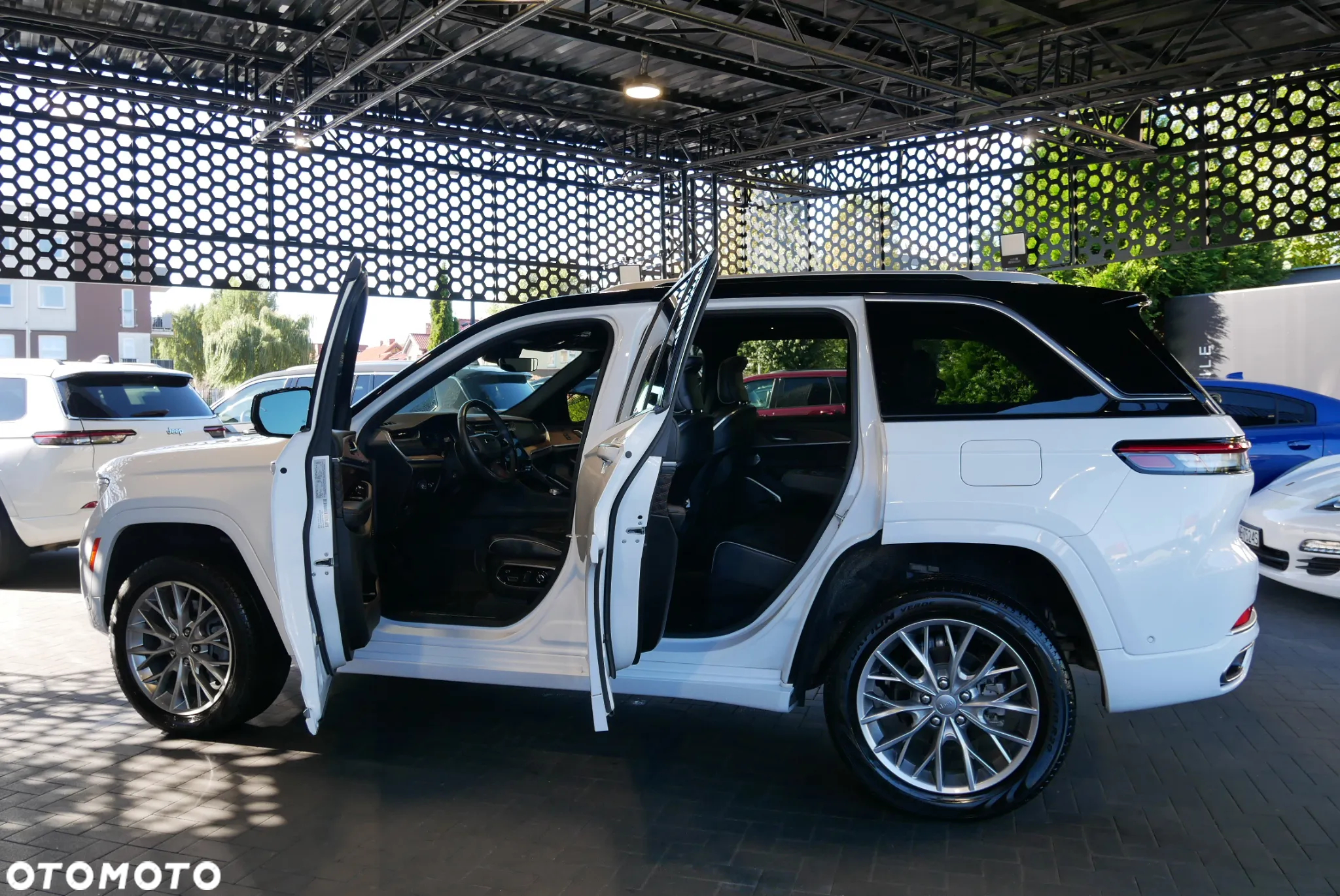 Jeep Grand Cherokee - 6
