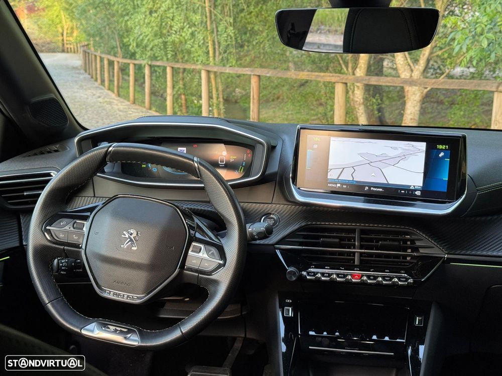 Peugeot e-208 50 kWh GT Line - 28
