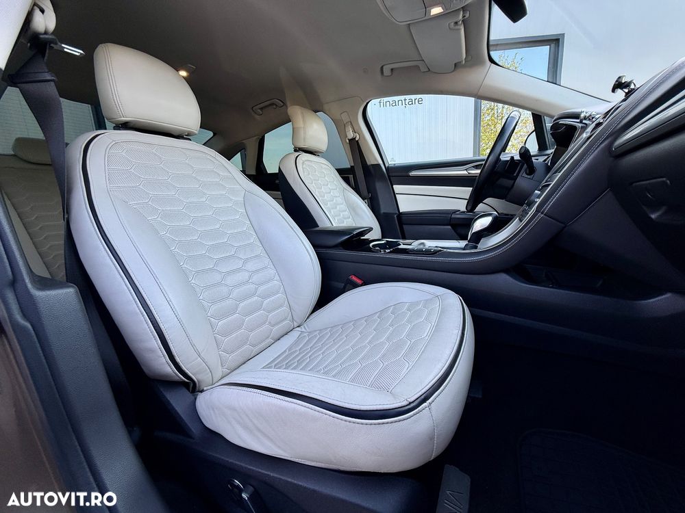 Ford Mondeo 2.0 TDCI PowerShift Titanium - 26