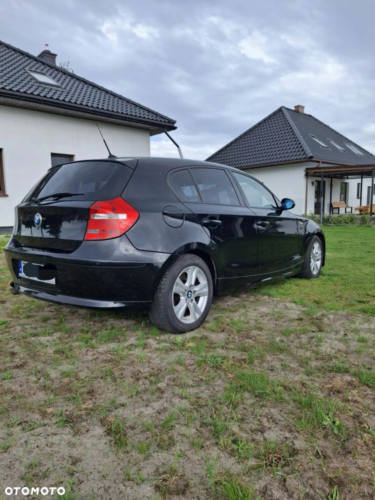 BMW Seria 1 118d DPF - 10