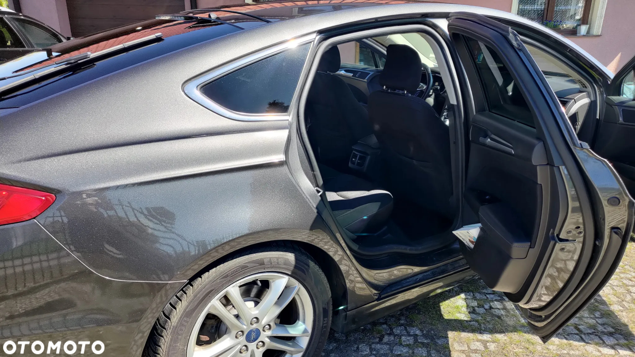 Ford Mondeo 2.0 TDCi Titanium PowerShift - 11
