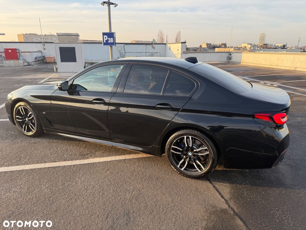 BMW Seria 5 530i xDrive GPF - 6