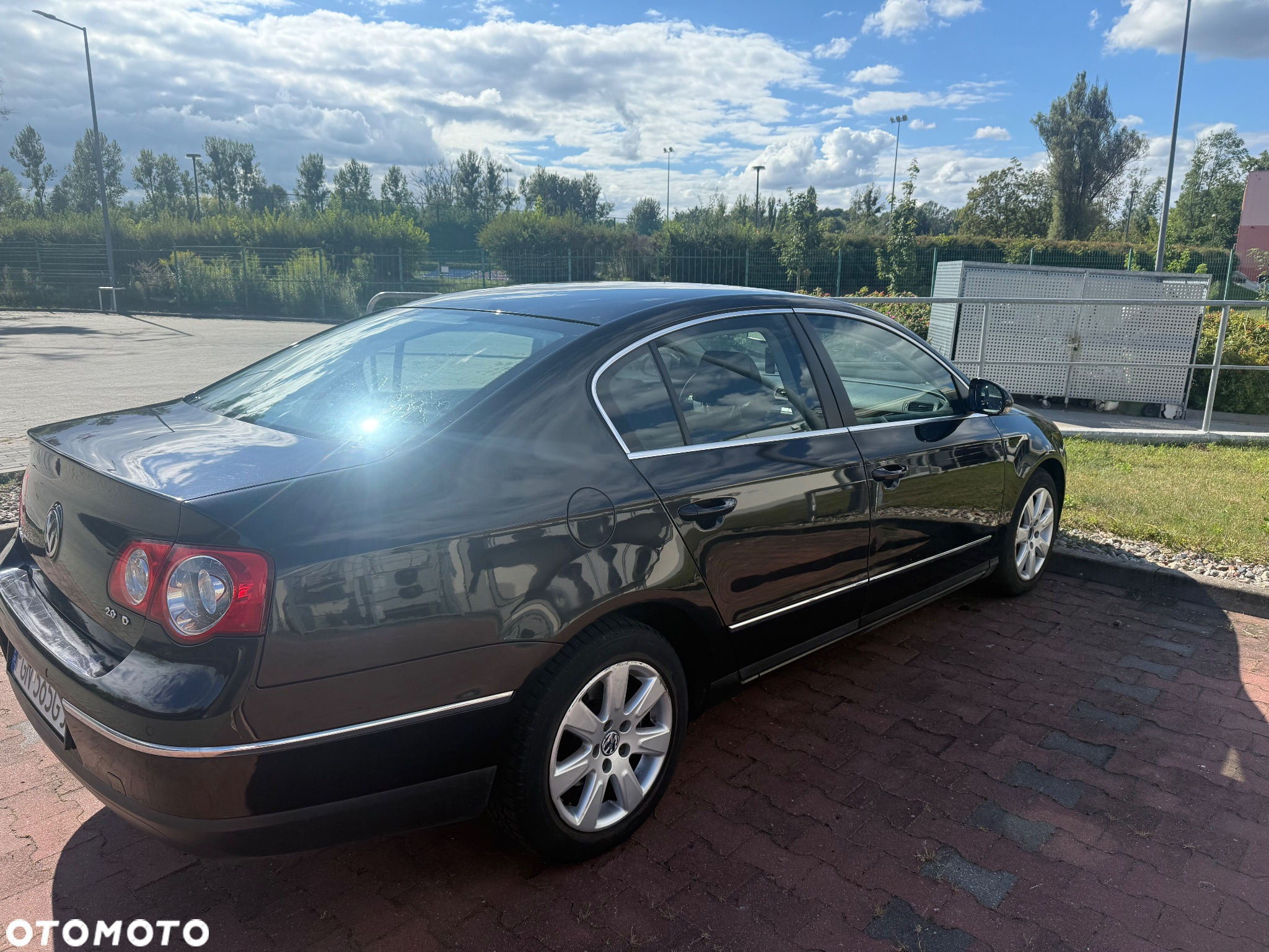 Volkswagen Passat - 2