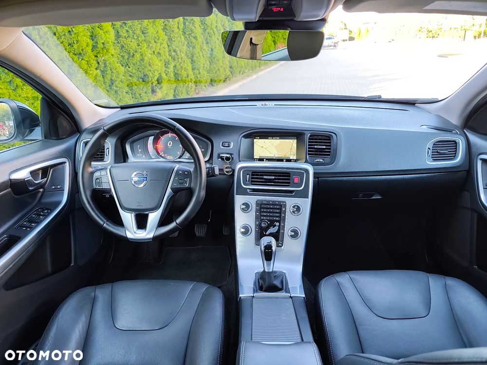 Volvo S60 D3 Summum - 14