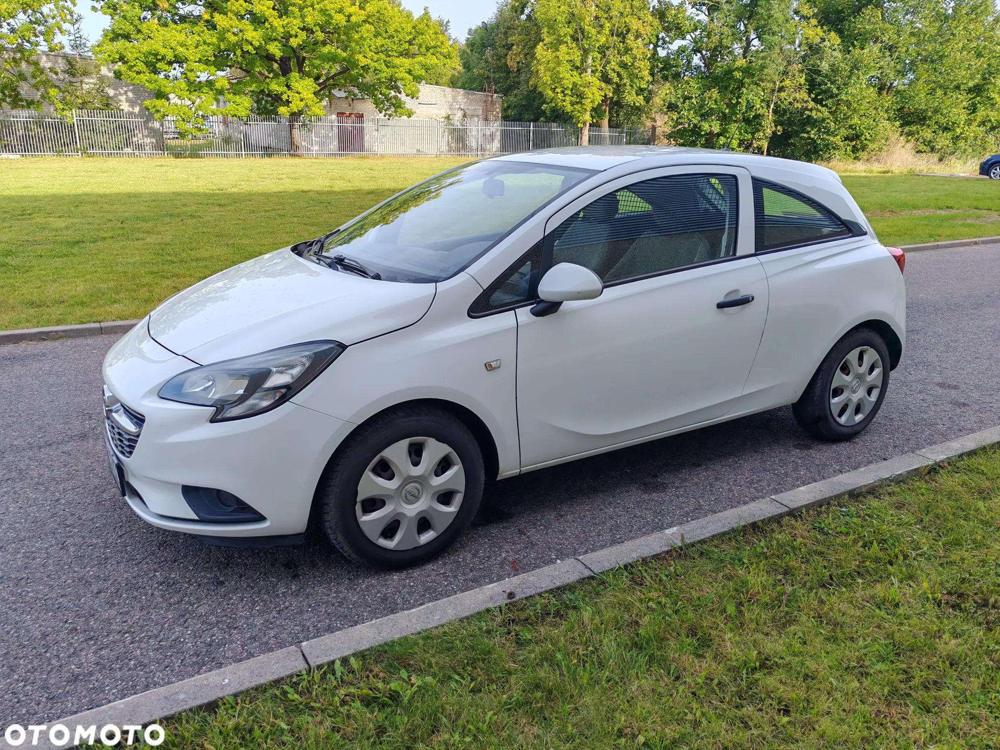 Opel CORSA - 1