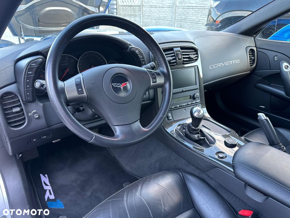 Chevrolet Corvette - 5