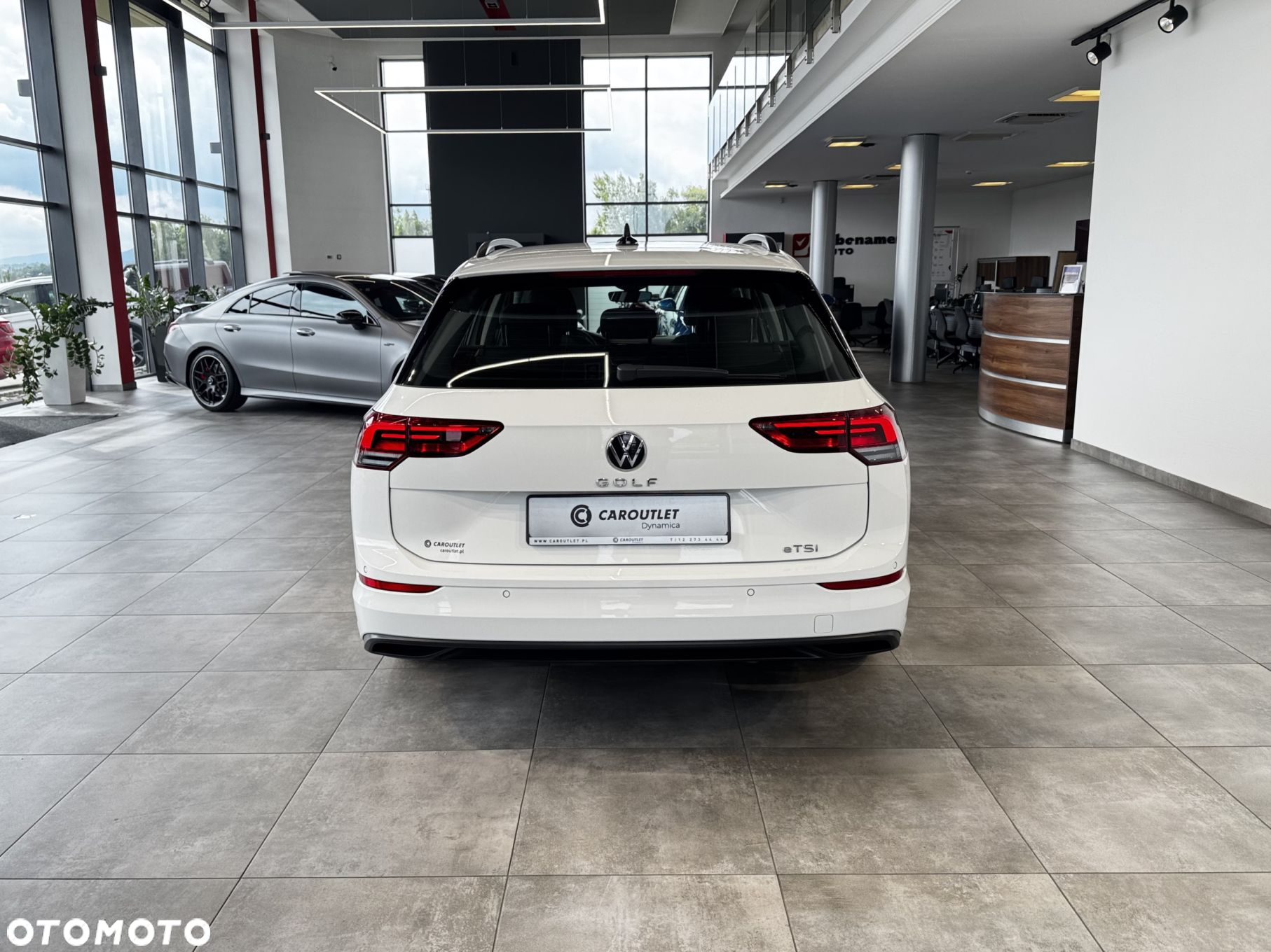 Volkswagen Golf - 8