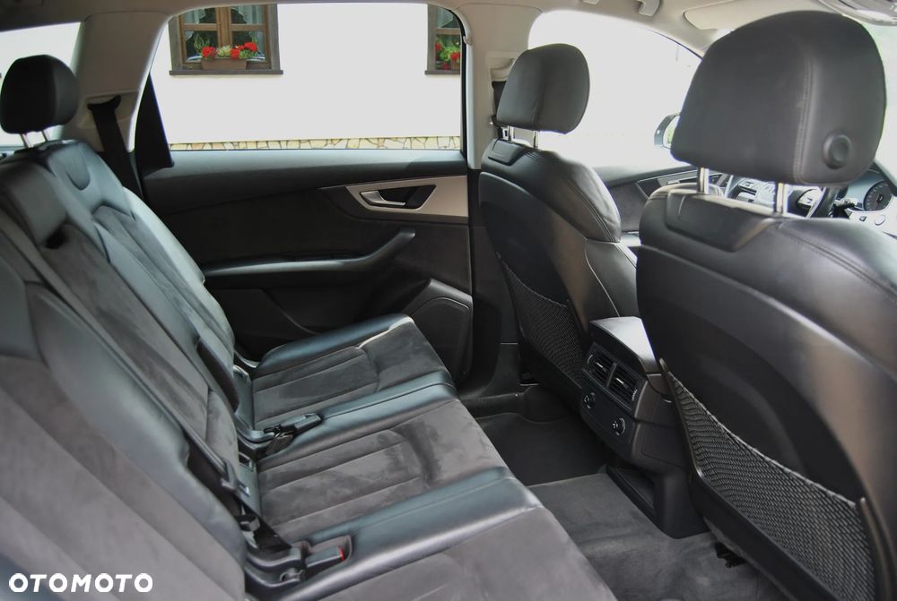 Audi Q7 - 8