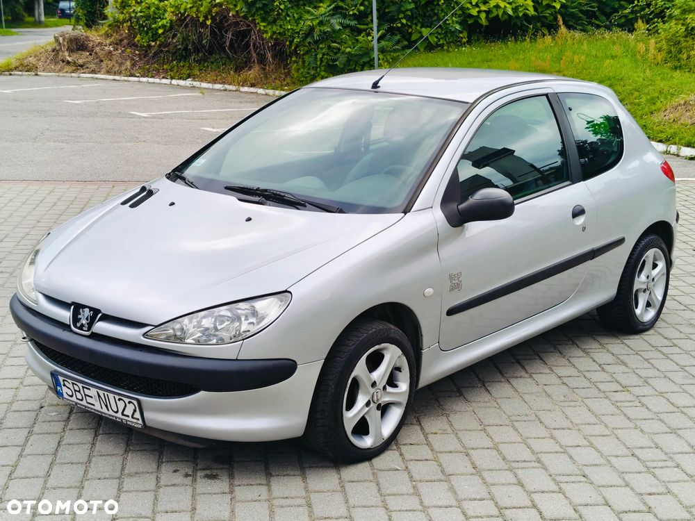 Peugeot 206 60 Filou - 9