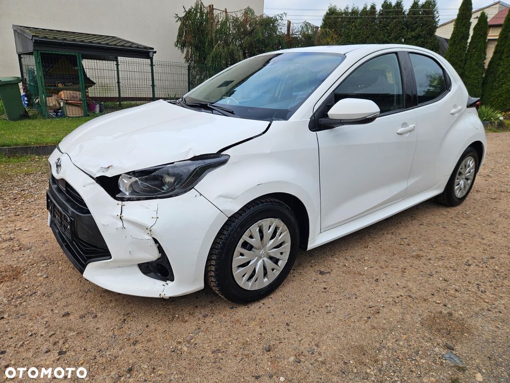 Toyota Yaris - 4