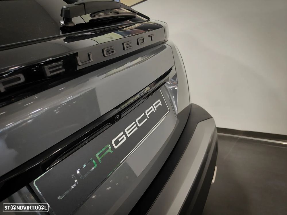 Peugeot 2008 1.2 PureTech Allure EAT8 - 26
