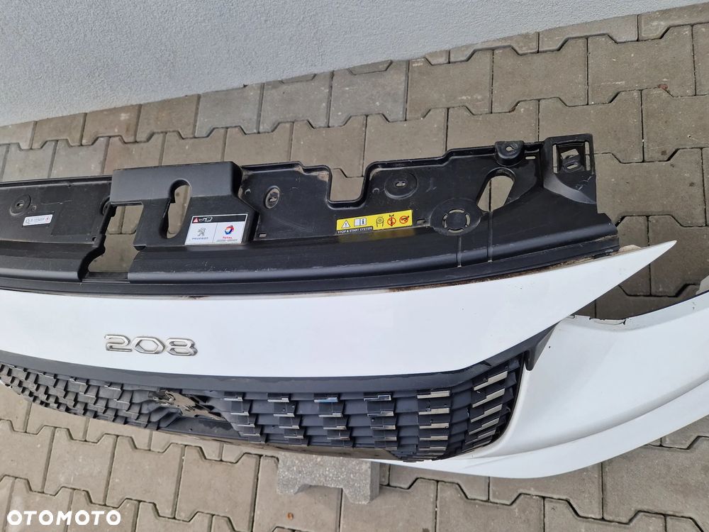 Zderzak Peugeot 208 II  model 2019 - - 3