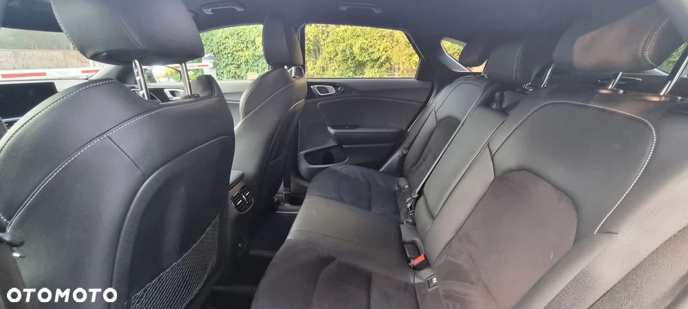 Kia ProCeed 1.5 T-GDI GT Line DCT - 13