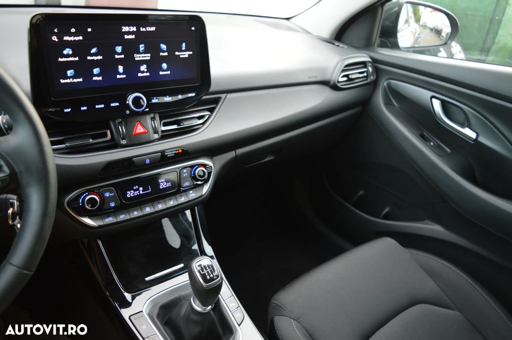 Hyundai i30 1.5 96CP M/T Highway - 28