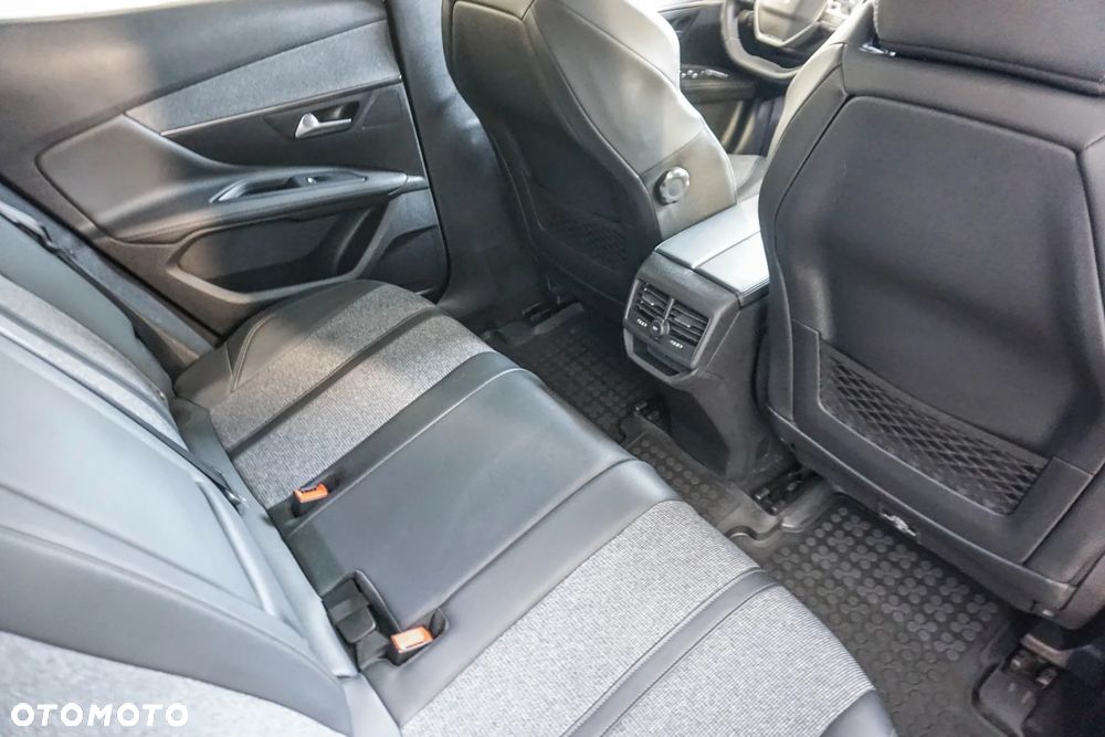 Peugeot 3008 1.2 PureTech Allure Pack S&S - 30