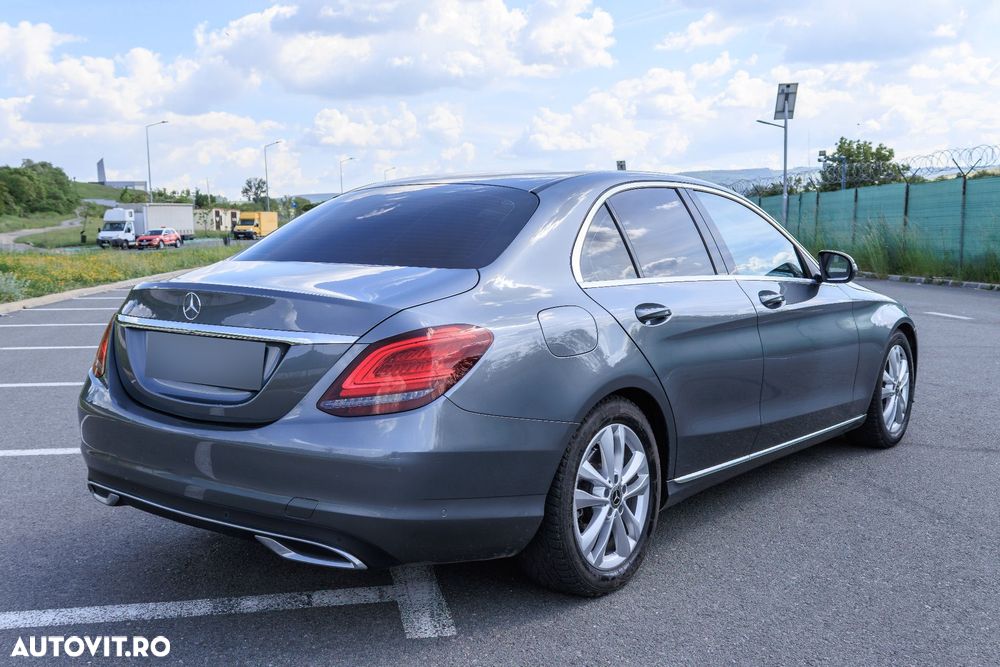 Mercedes-Benz C 220 d - 12