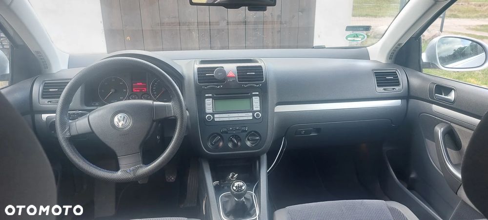 Volkswagen Jetta 1.9 TDI Comfortline - 4