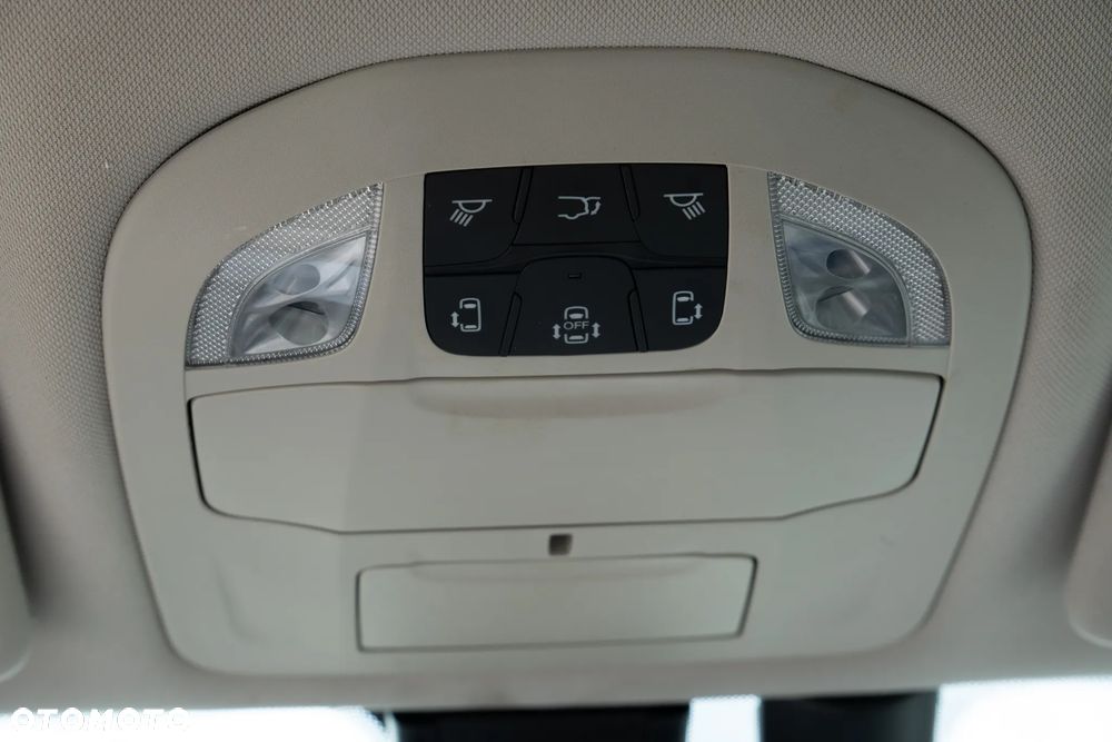 Chrysler Pacifica - 28