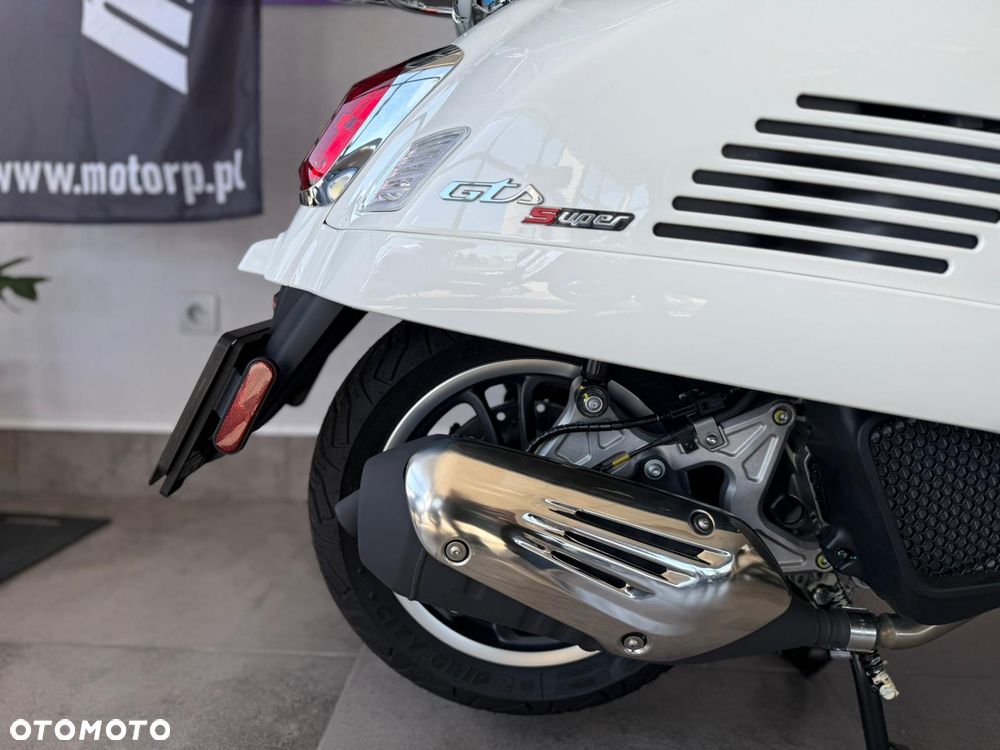Vespa GTS - 10