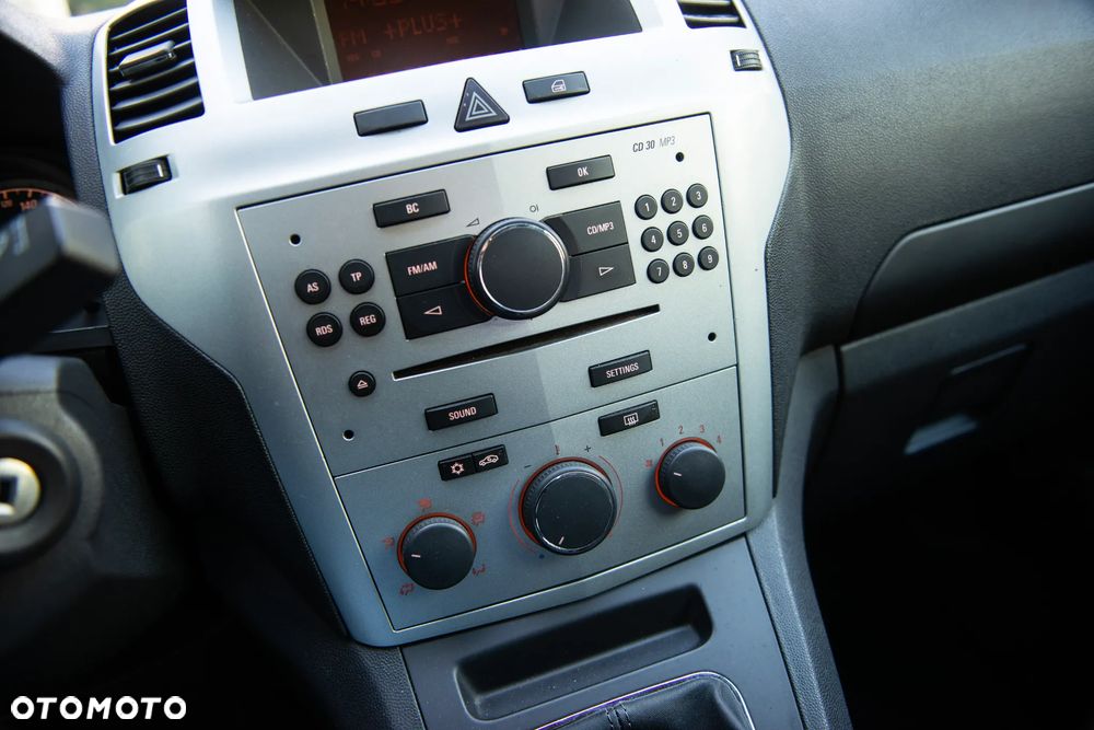 Opel Zafira 1.6 ECOFLEX Family Plus - 31