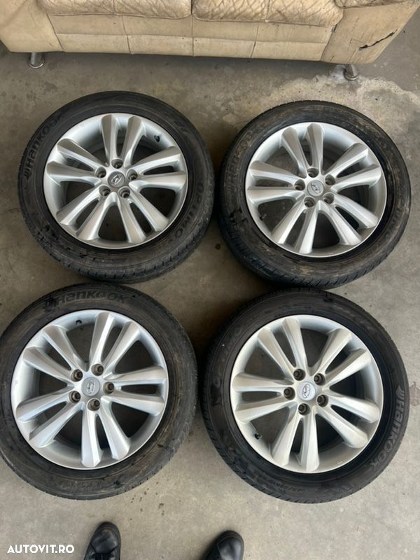 vând jante aliaj originale Hyundai tucson pe 18” cu anvelope de vară - 1