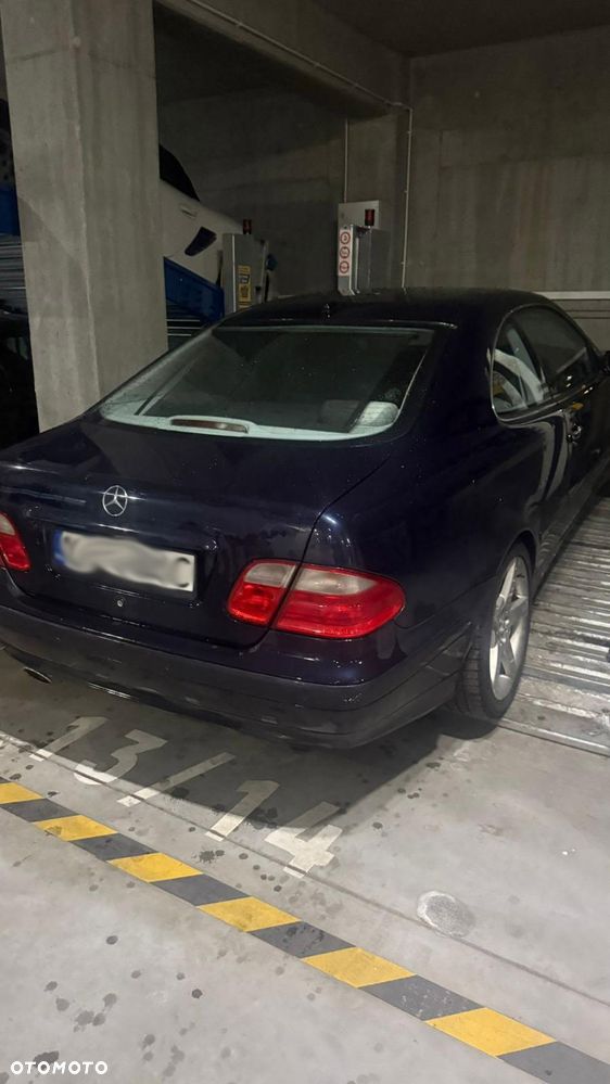 Mercedes-Benz CLK - 15