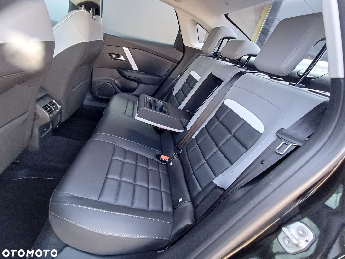 Citroën C4X - 30