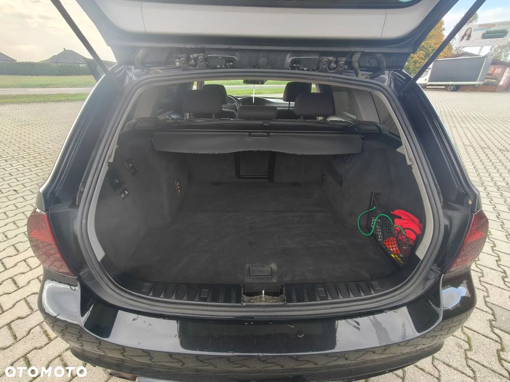 BMW Seria 3 318d - 8