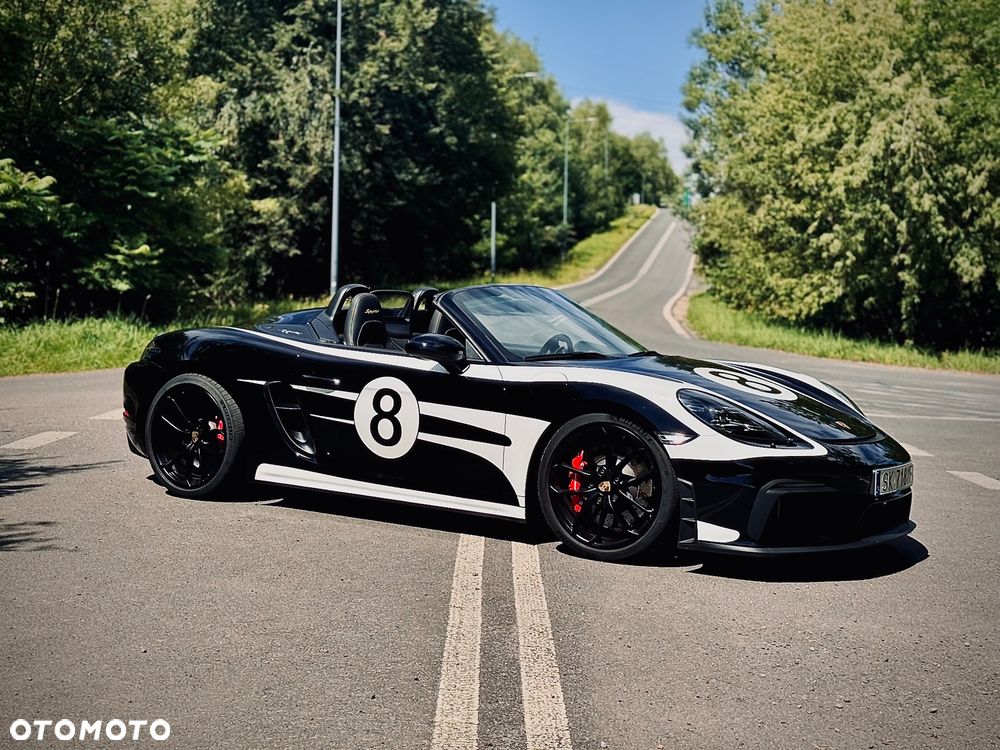 Porsche 718 Spyder - 1