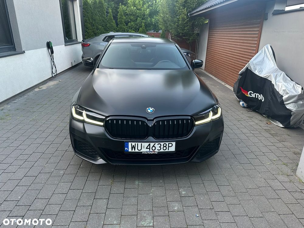 BMW Seria 5 520d xDrive MHEV - 8