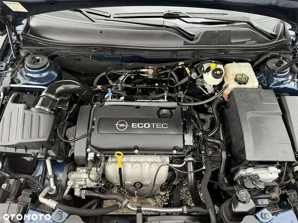 Opel Insignia - 16