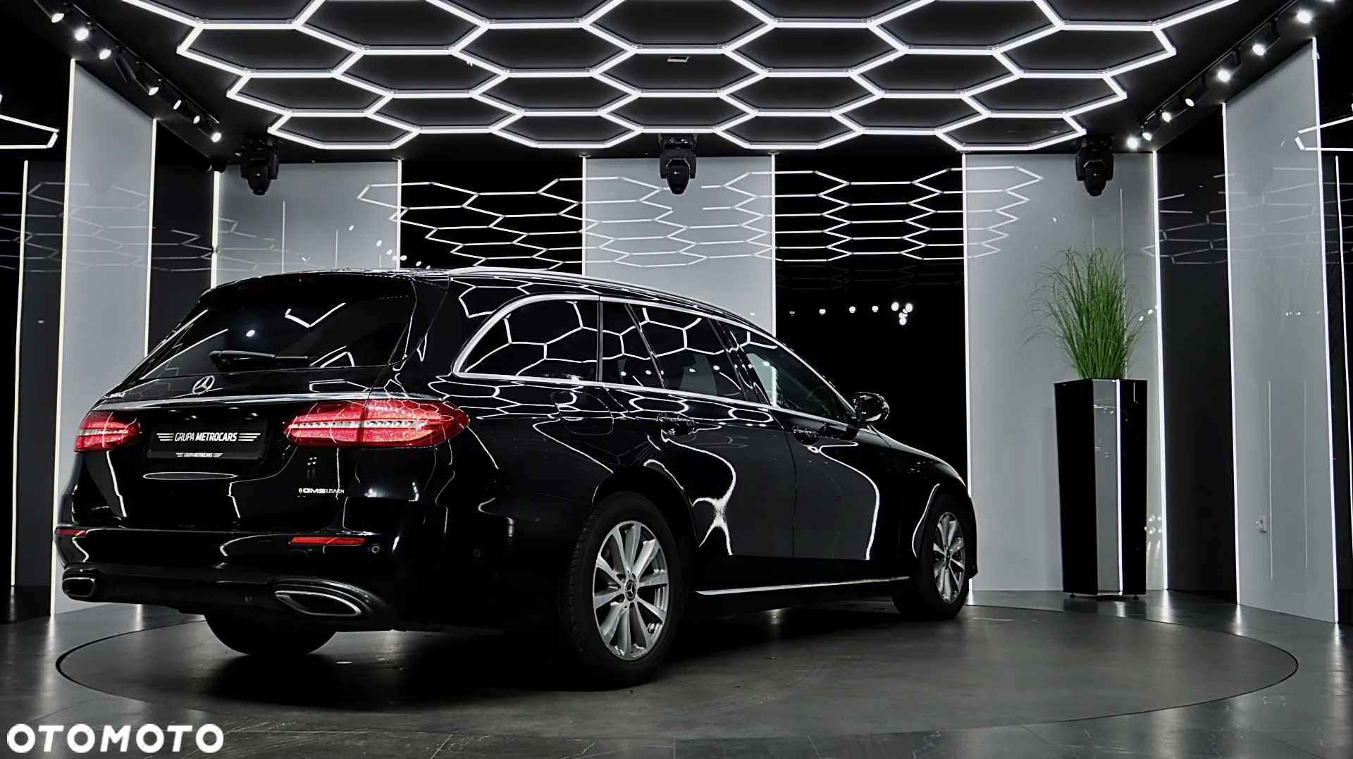 Mercedes-Benz Klasa E 220 d Business Edition 9G-TRONIC - 8